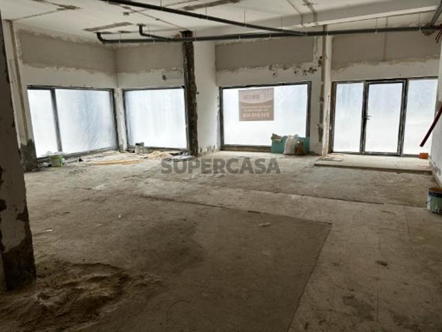 Loja em excelente localização centro de Aveiro