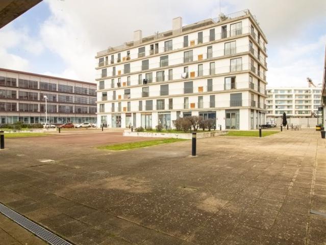 Loja em Localização Central Junto à Câmara Municipal de Lagos
