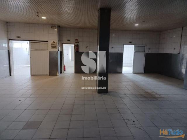 Loja em S.Miguel de Poiares | 26023898475