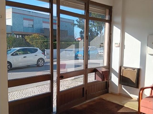 Loja em Vieira de Leiria