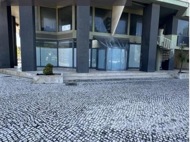 Loja em zona balnear muito procurada