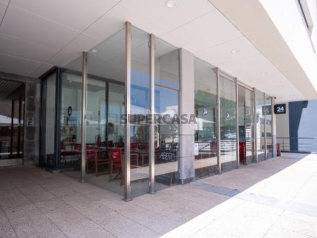 Loja / Espaço comercial no Tagus Park