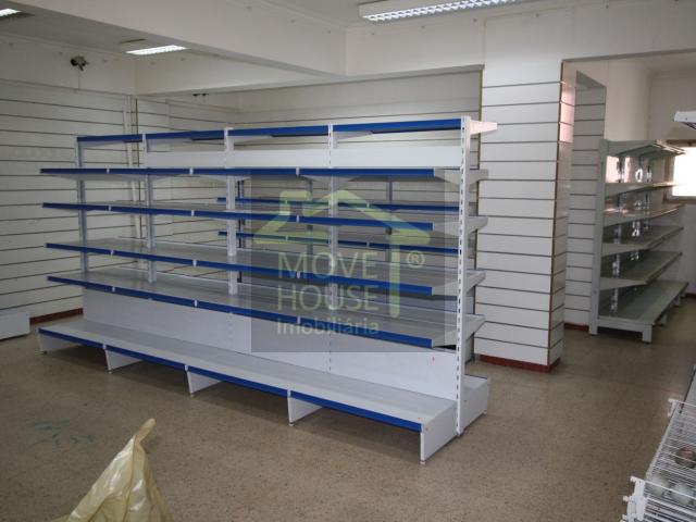 Loja Estoril junto C.Comercial,super mercado,praia,comboio, garagem