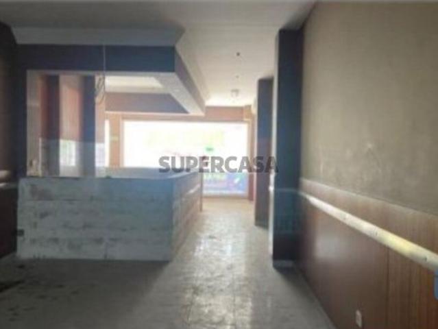 Loja / Estabelecimento Comercial em Cidade da Maia de 80,00 m²