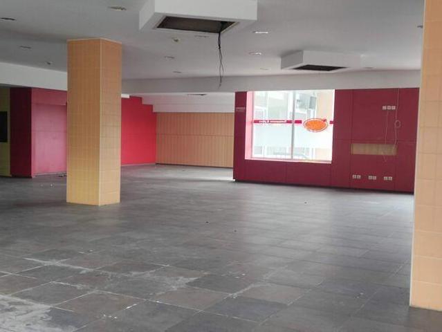 Loja / Estabelecimento Comercial em Fervença de 442,00 m² 442m² Fervença