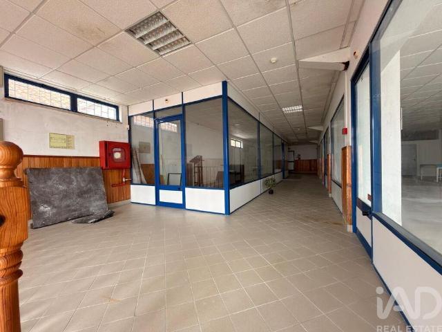 Loja / Estabelecimento Comercial em Peniche de 34,00 m²