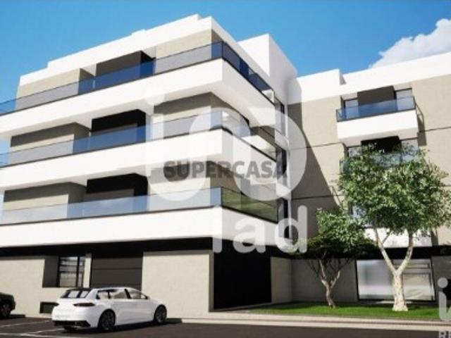 Loja / Estabelecimento Comercial em Quelfes de 101,00 m²