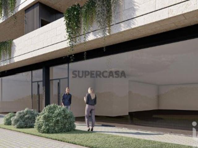 Loja / Estabelecimento Comercial em Vila Nova De Cerveira E Lovelhe de 111,00 m²