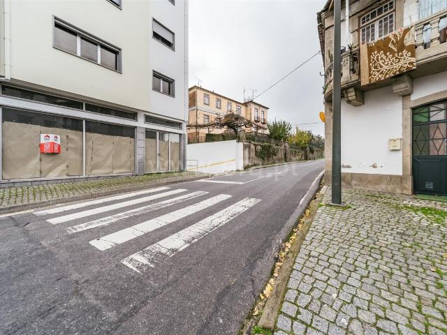 Loja / Fundão, Fundão