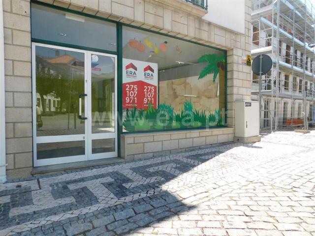 Loja / Fundão, Fundão