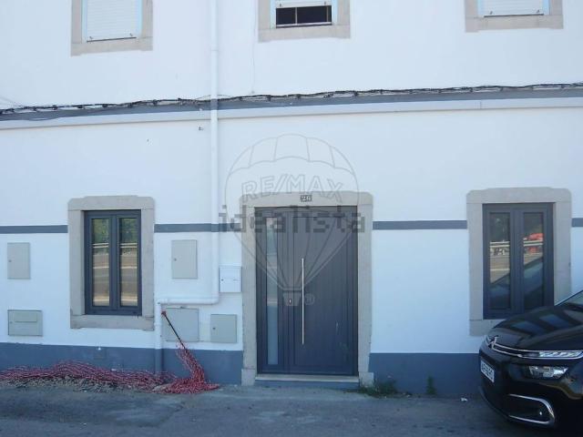 Loja, Faro