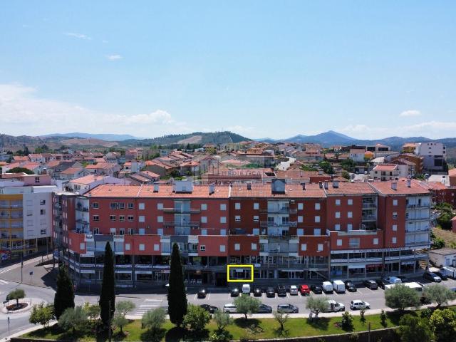 Loja inserida no Empreendimento Prédio Varandas do Tua Mirandela