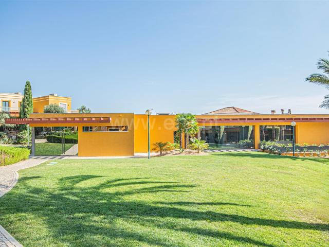Loja, Luz, Lagos 595m² Luz