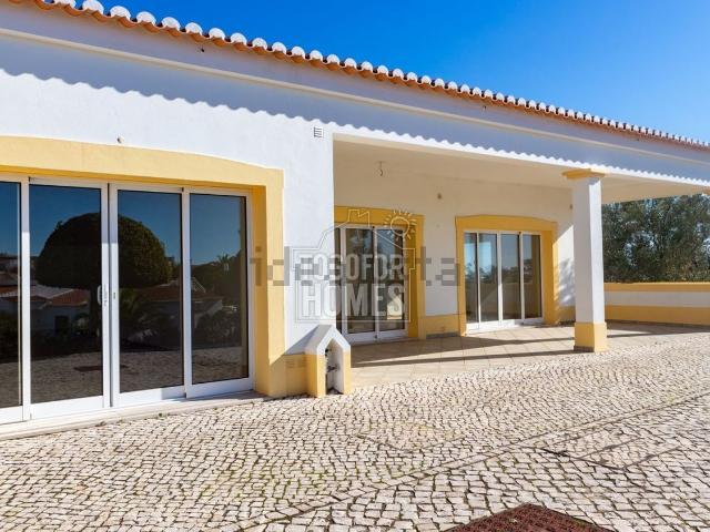 Loja, Lagoa e Carvoeiro