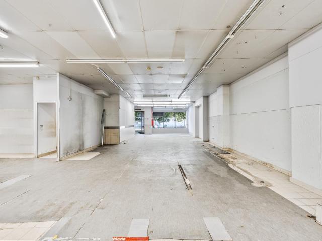 Loja, Lisboa, Lumiar 299m² Lumiar