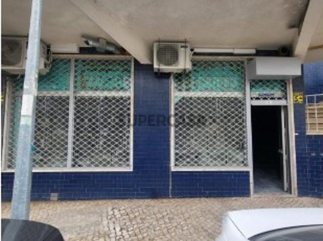 Loja Loures | 83 m² | €155.000