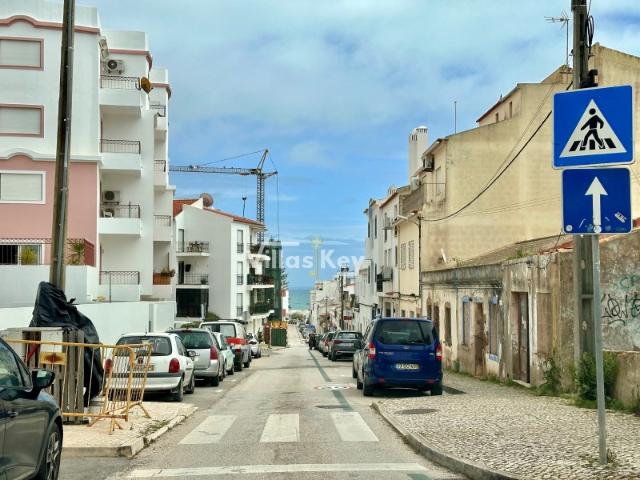 Loja para comércio e Serviços na Praia da Luz/Algarve/Portugal