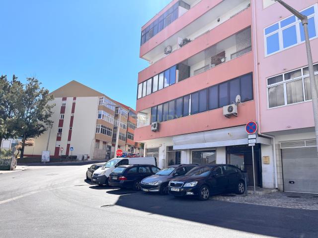 Loja para Arrendamento – Bom Sucesso Alverca