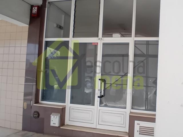 Loja para arrendamento em Albergaria a Velha