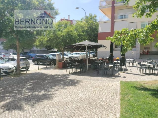 Loja para Arrendamento | Praça de Azurite, São Domingos de Rana, Cascais