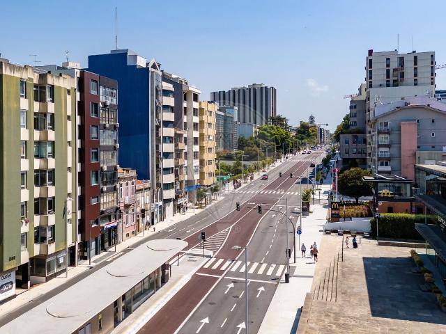 Loja para arrendar em Porto