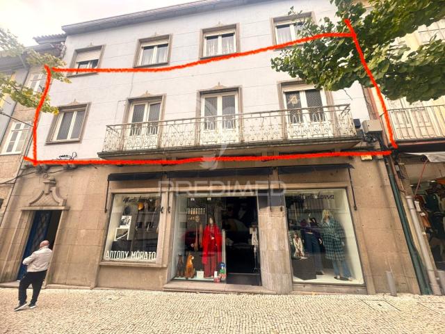 LOJA PARA ARRENDAR NO CENTRO DE GUIMARÃES