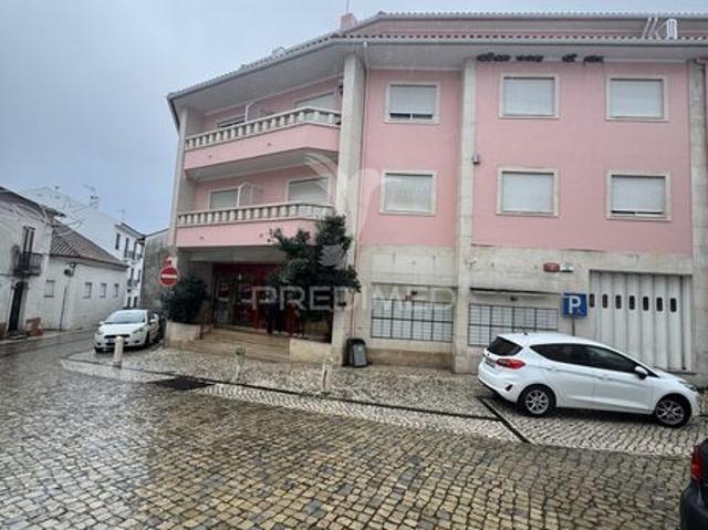 Loja para venda em concelho de Porto de Mós, Leiria, Portugal