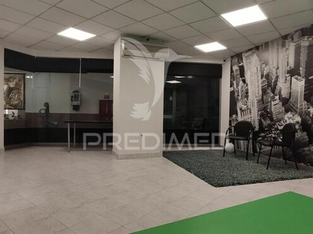 Loja para venda em Alverca do Ribatejo, concelho de Vila Franca de Xira, Lisboa, Portugal