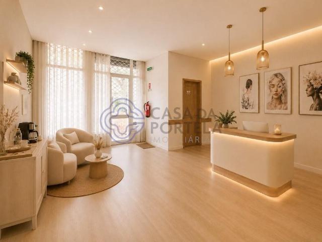 Loja para Venda em Olhão | Potencial de Utilização 80m² Olhão