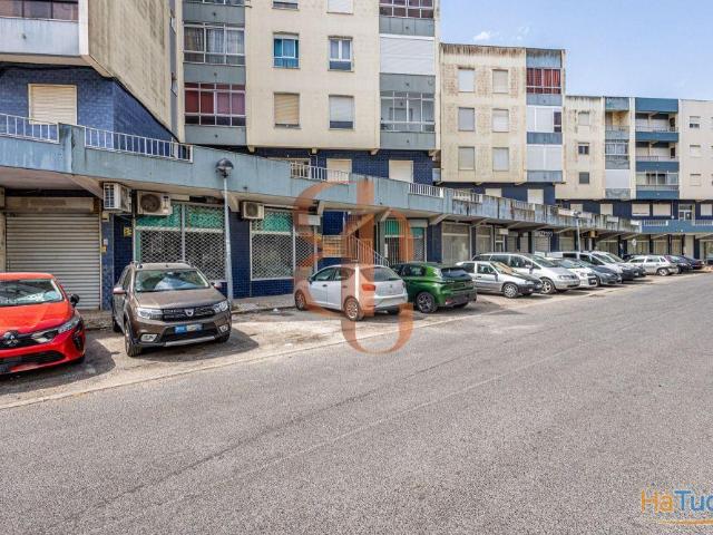 Loja para venda em Loures | 26064065682