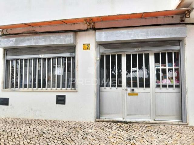 Loja para venda em São Domingos de Rana, concelho de Cascais, Lisboa, Portugal
