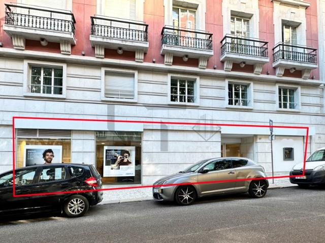 Loja para Venda em plena Av. António Augusto Aguiar, Marquês de Pombal, Lisboa