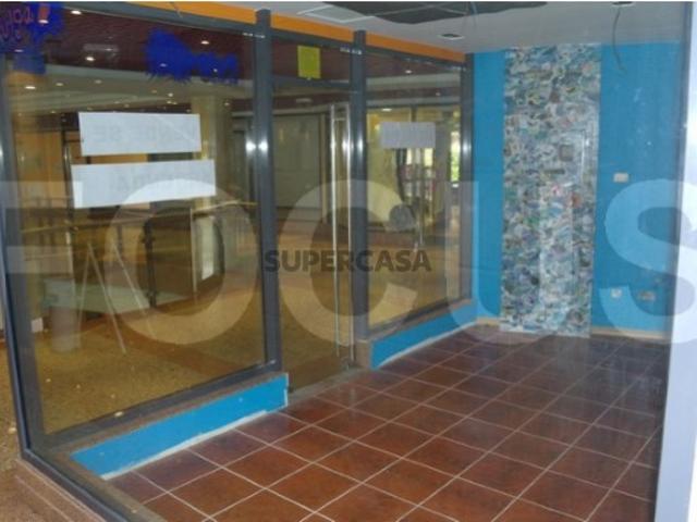 Loja para venda ou arrendamento Aveiro Centro comercial