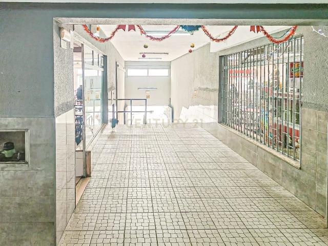 Loja para venda no Centro Comercial Zona F