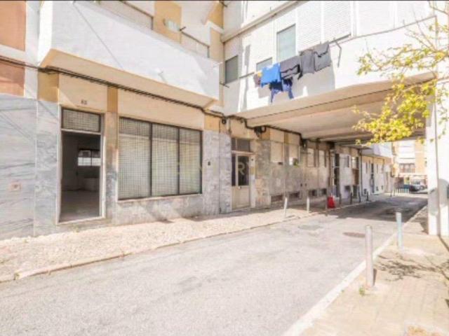 Loja para Venda na Baixa da Banheira – Moita