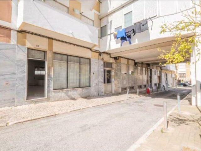 Loja para Venda na Baixa da Banheira – Moita