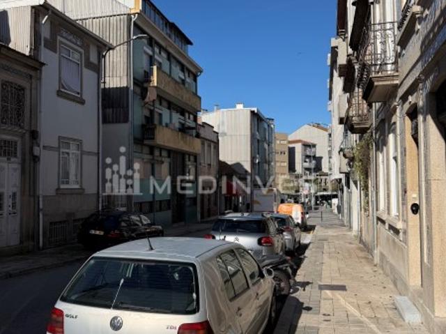 Loja Próxima Av.Fernão Magalhães