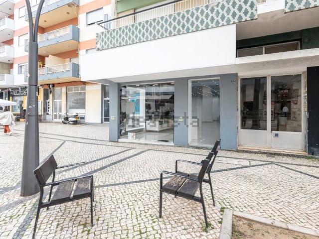 Loja, Centro Quarteira Velha, Quarteira