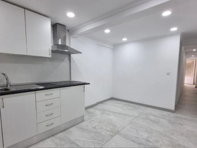 Loja remodelada em apartamento