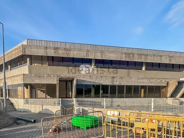 Loja, Santo Tirso Couto Burgães