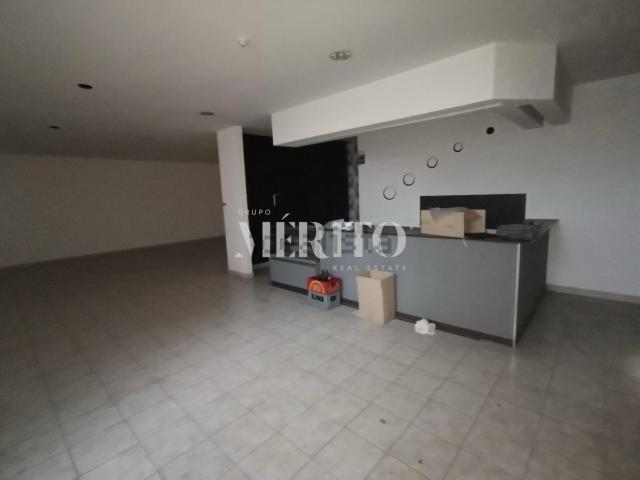 Loja, Santo Tirso Couto Burgães