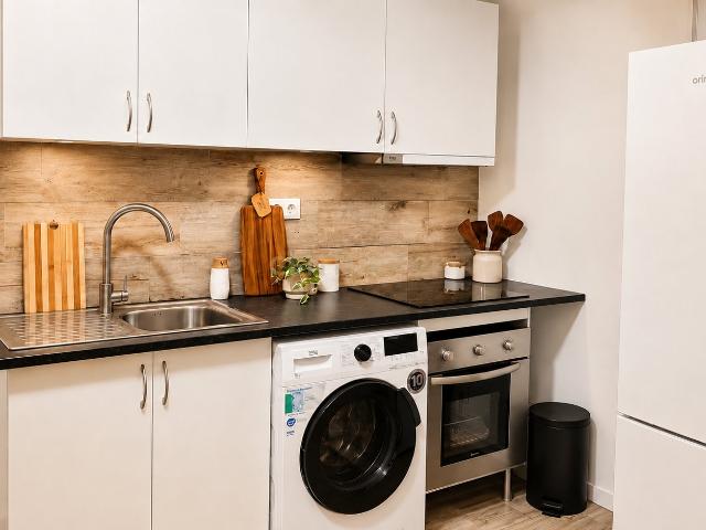 Loja totalmente remodelada e convertida em Apartamento T2 em Arrentela, Seixal | Vista Rio