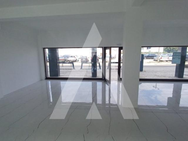 Loja totalmente remodelada em Aveiro