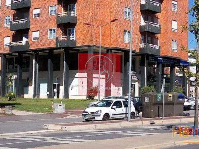 Loja venda Famalicão | 26073543513