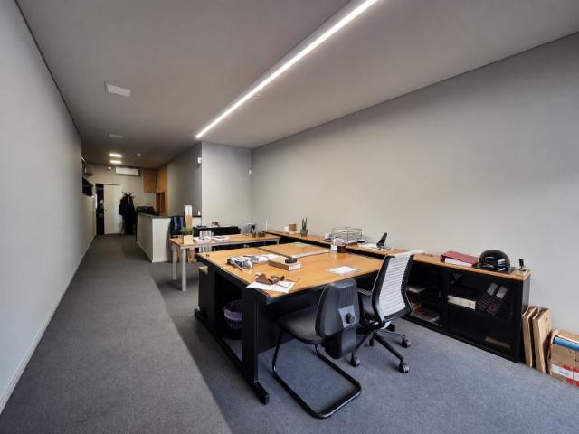 Loja Versátil com Elevado Potencial Comercial