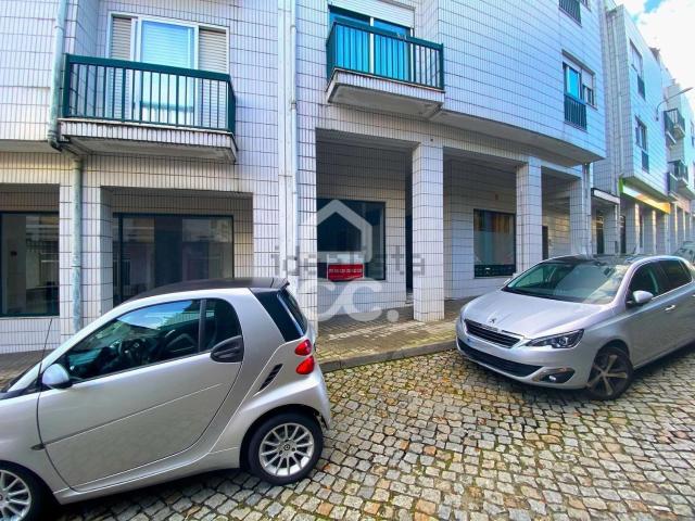 Loja, Vila Cova da Lixa e Borba de Godim