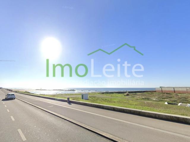 Loja Vila do Conde Frente Mar 180 m2