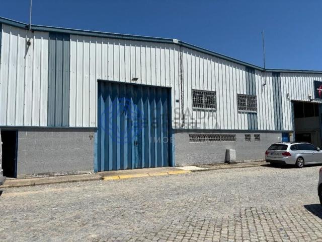 Loja, Vila Nova da Telha