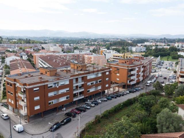 Loja, Vila Verde e Barbudo