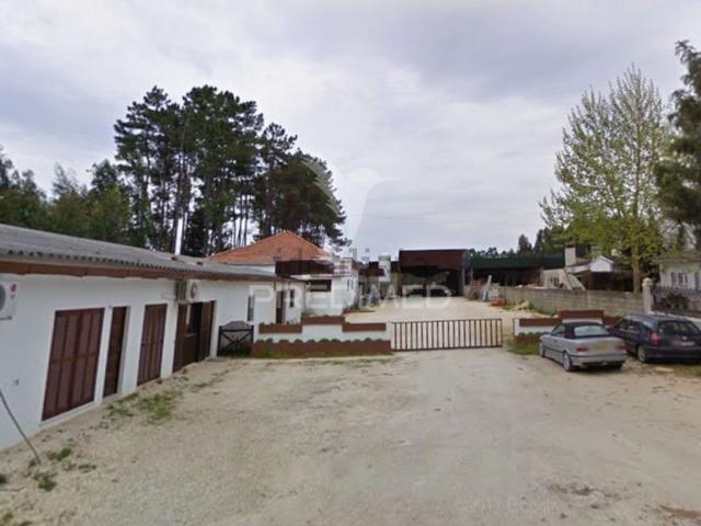 Loja, Vilarinho do Bairro